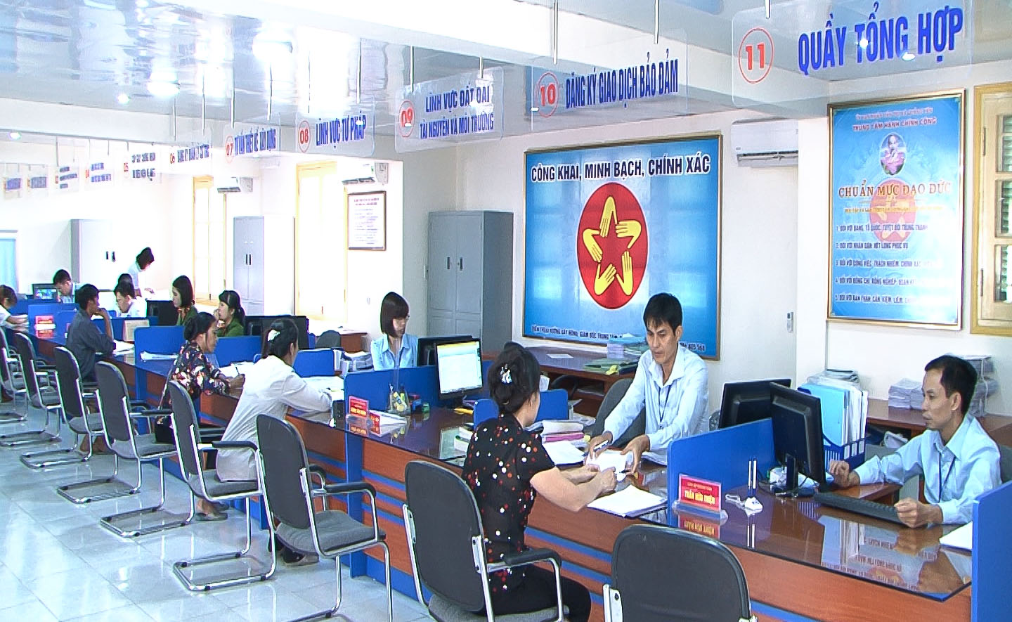Đẩy mạnh cắt giảm, đơn giản hóa thủ tục Vuaboss là gì, điều kiện kinh doanh
