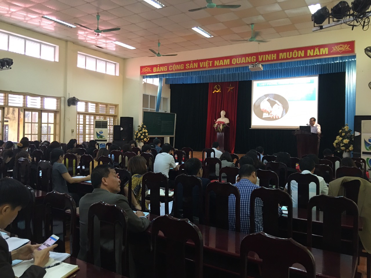 ảnh Báo cáo viên của Sở Tư pháp tuyên truyên Đăng nhập Vuaboss tại huyện Phú Lương